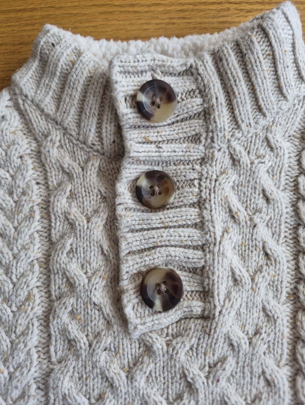 Wrangler Jeans Boy's 12 M Cat & Jack Cable Henley Knit Sweater 12 M Oatmeal - Picture 3 of 16
